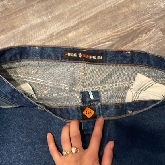 Wranglers Men’s Fire retardant 40x32 jeans - Picture 3 of 8